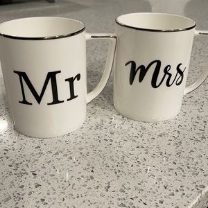 Mr & Mrs Mugs